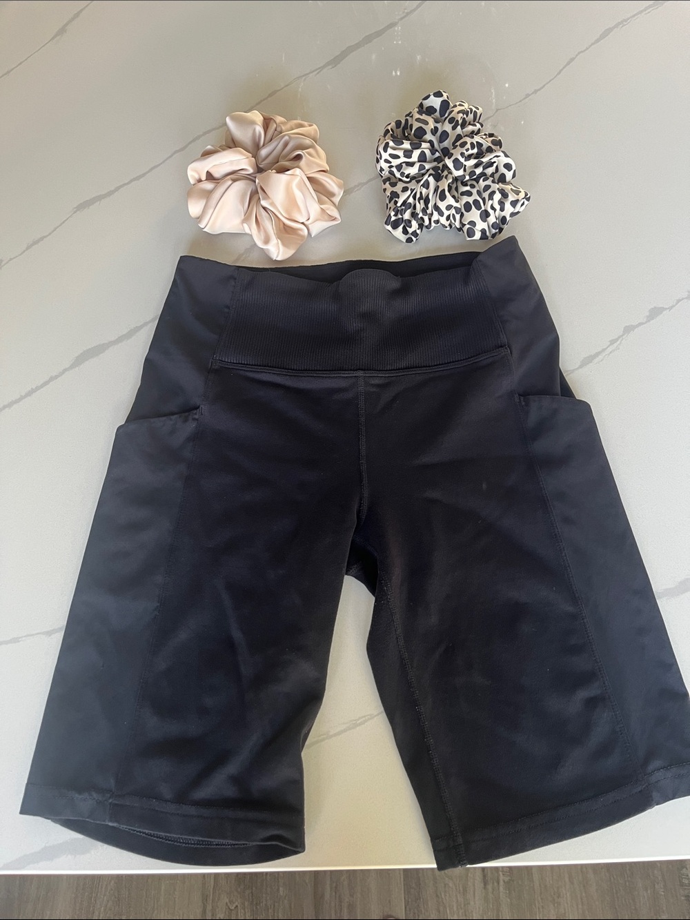 Athleta Black High-Rise Bike Shorts with Side Pockets bundle deal 2 scrunchies